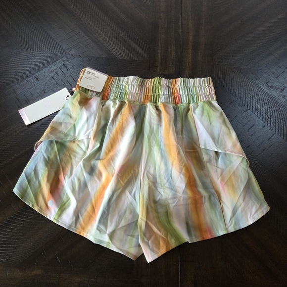 NWT CALIA High-Rise Step Up Short - Filtered Flora Multi, Women's XS - Picture 9 of 13
